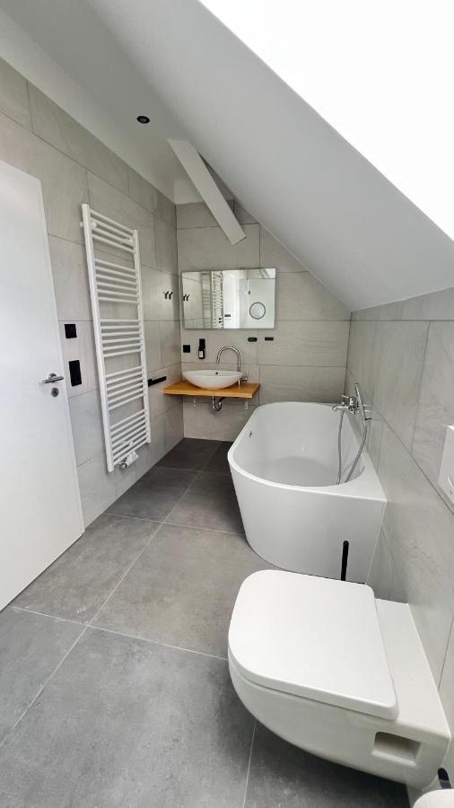 New Nomads Ferienwohnung Am See Zossen Exteriör bild